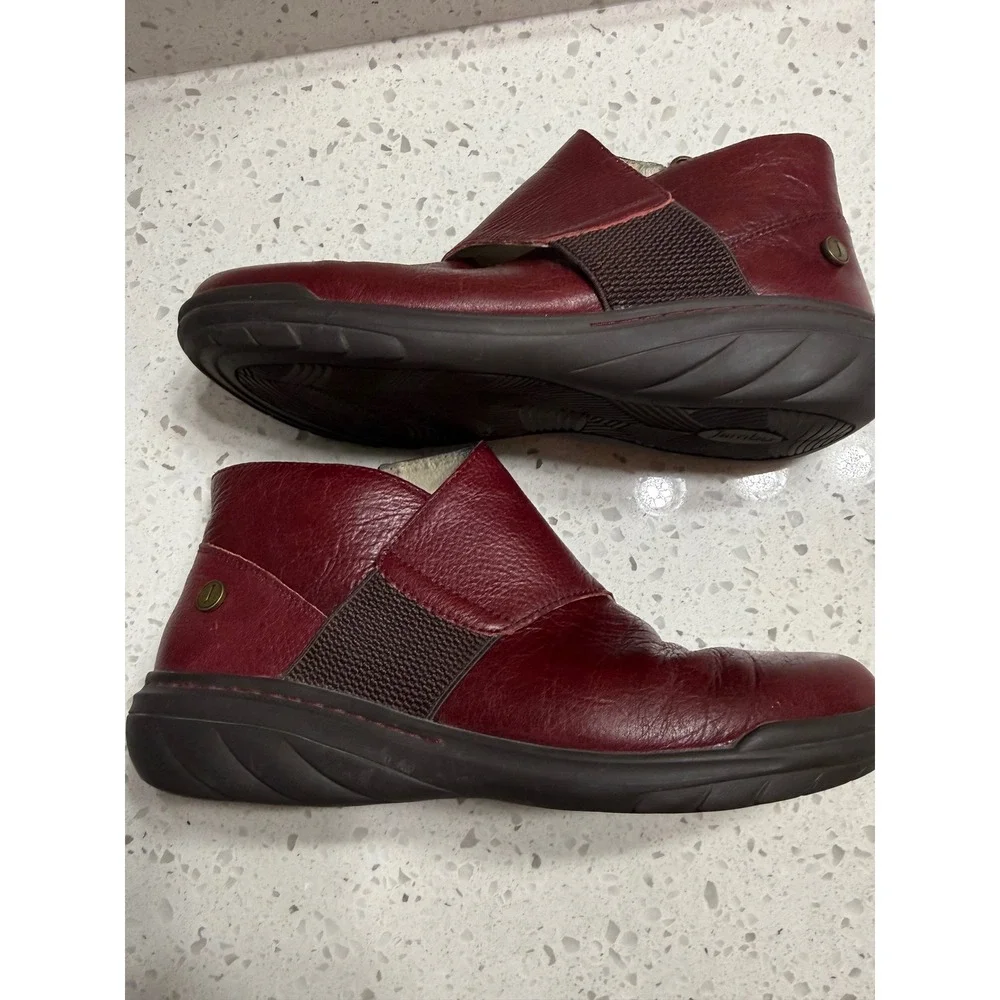 Jambu Bary Booties Burgundy Leather Water Resistant Memory Foam comfort 8.5M
